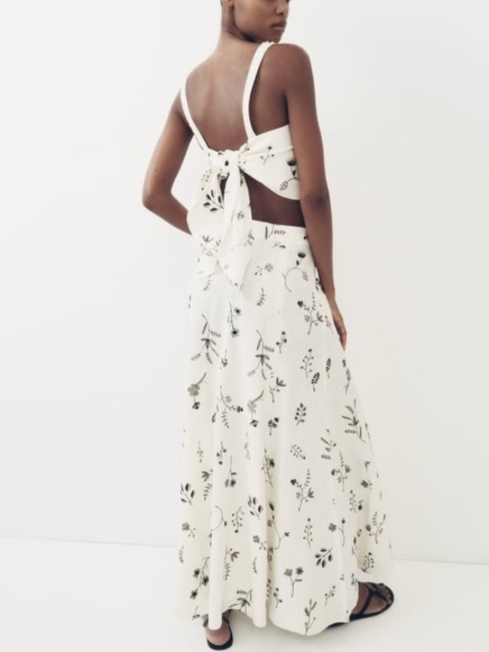 Zara White Embroidered Floral Maxi Skirt